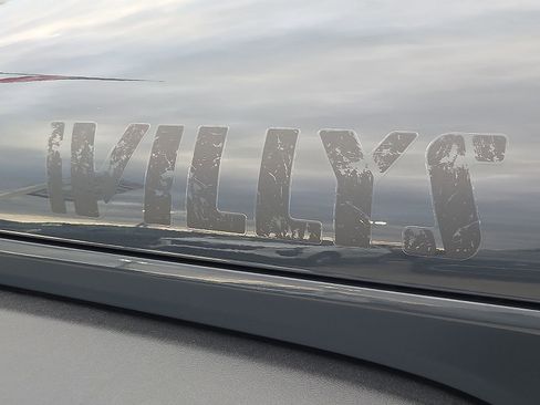 Used 2018 Jeep Wrangler Unlimited Sport image 9