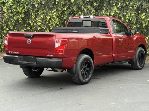 Used 2017 Nissan Titan S image 8