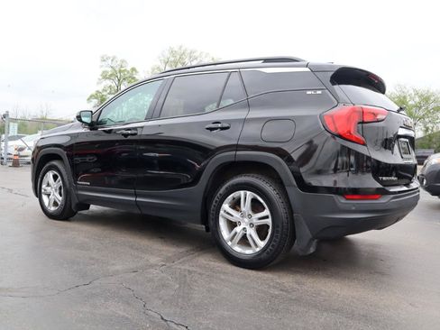 Used 2020 GMC Terrain SLE w/ Driver Convenience Package AWD/4WD image 3