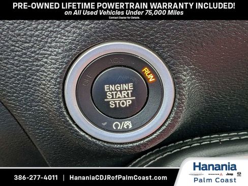 Used 2017 Dodge Challenger R/T RWD image 29