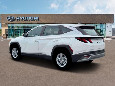 New 2026 Hyundai Tucson SE image 4