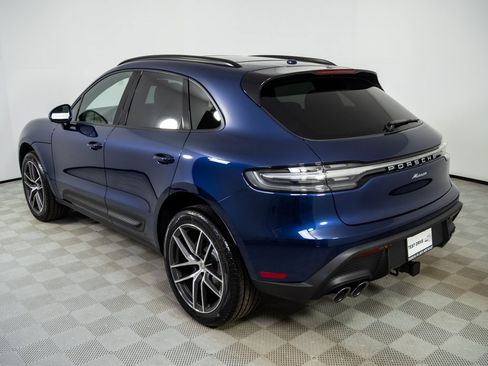 New 2026 Porsche Macan image 3