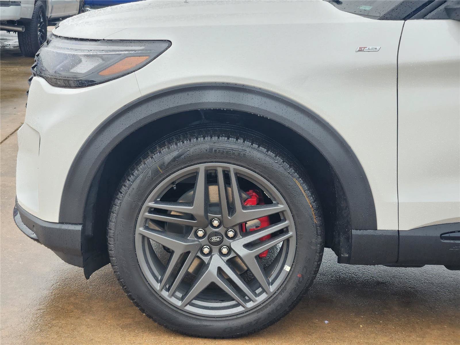 New 2026 Ford Explorer ST-Line w/ ST-Line Street Pack RWD image 6