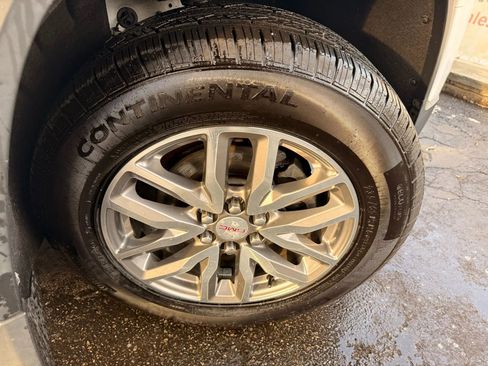 Used 2019 GMC Acadia SLE w/ Driver Alert Package I image 46