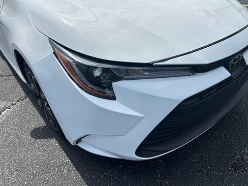Used 2026 Toyota Corolla LE FWD image 3
