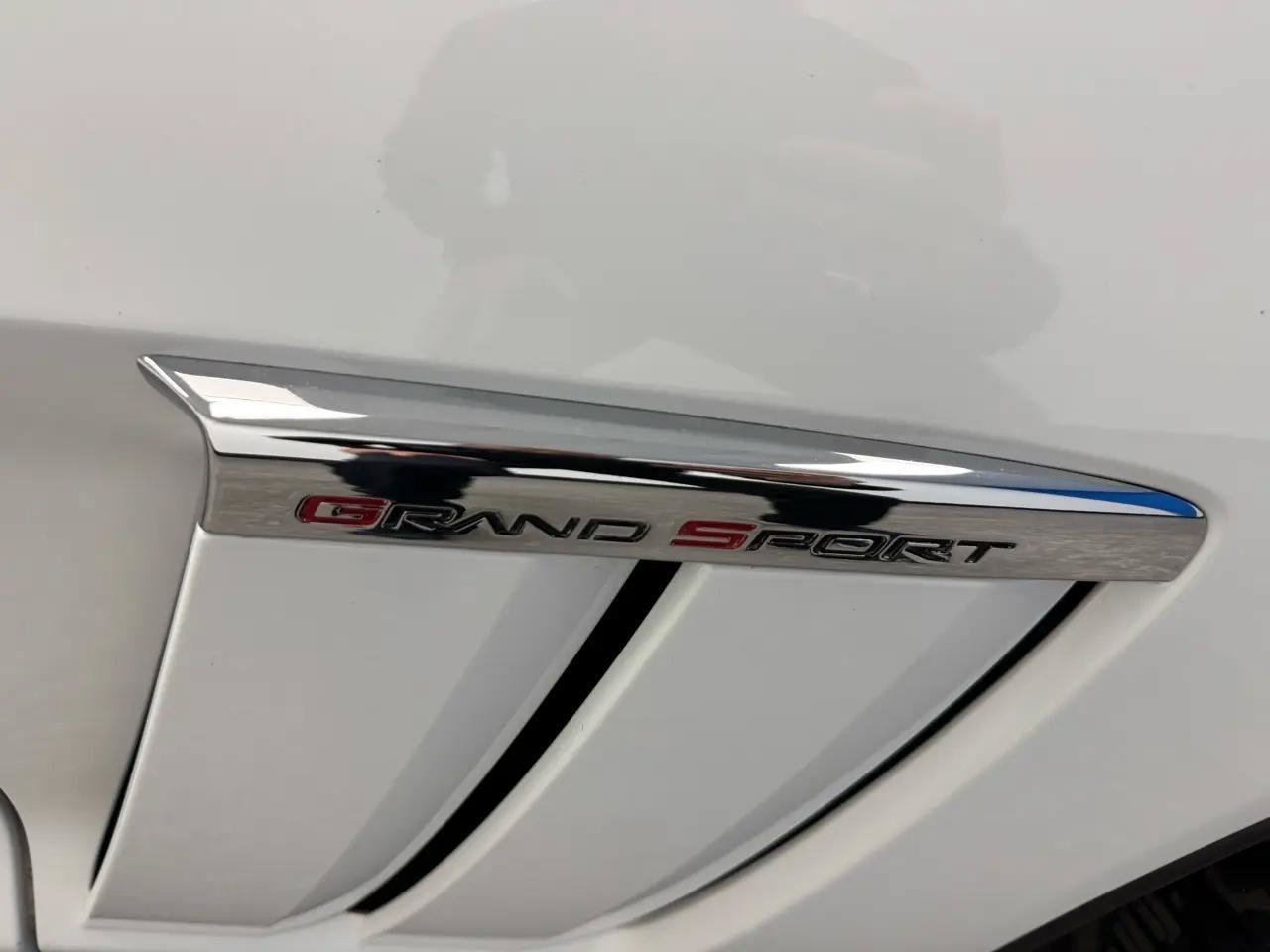 Used 2013 Chevrolet Corvette Grand Sport w/ 4LT Preferred Equipment Group RWD image 28