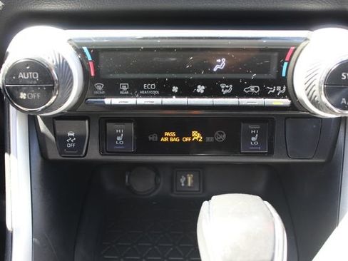 Certified 2023 Toyota RAV4 XLE Premium AWD/4WD image 33