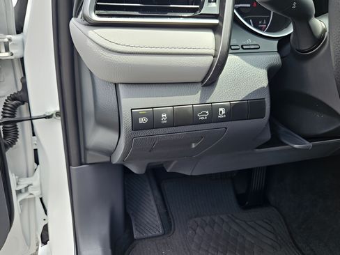 Certified 2023 Toyota Camry LE FWD image 14