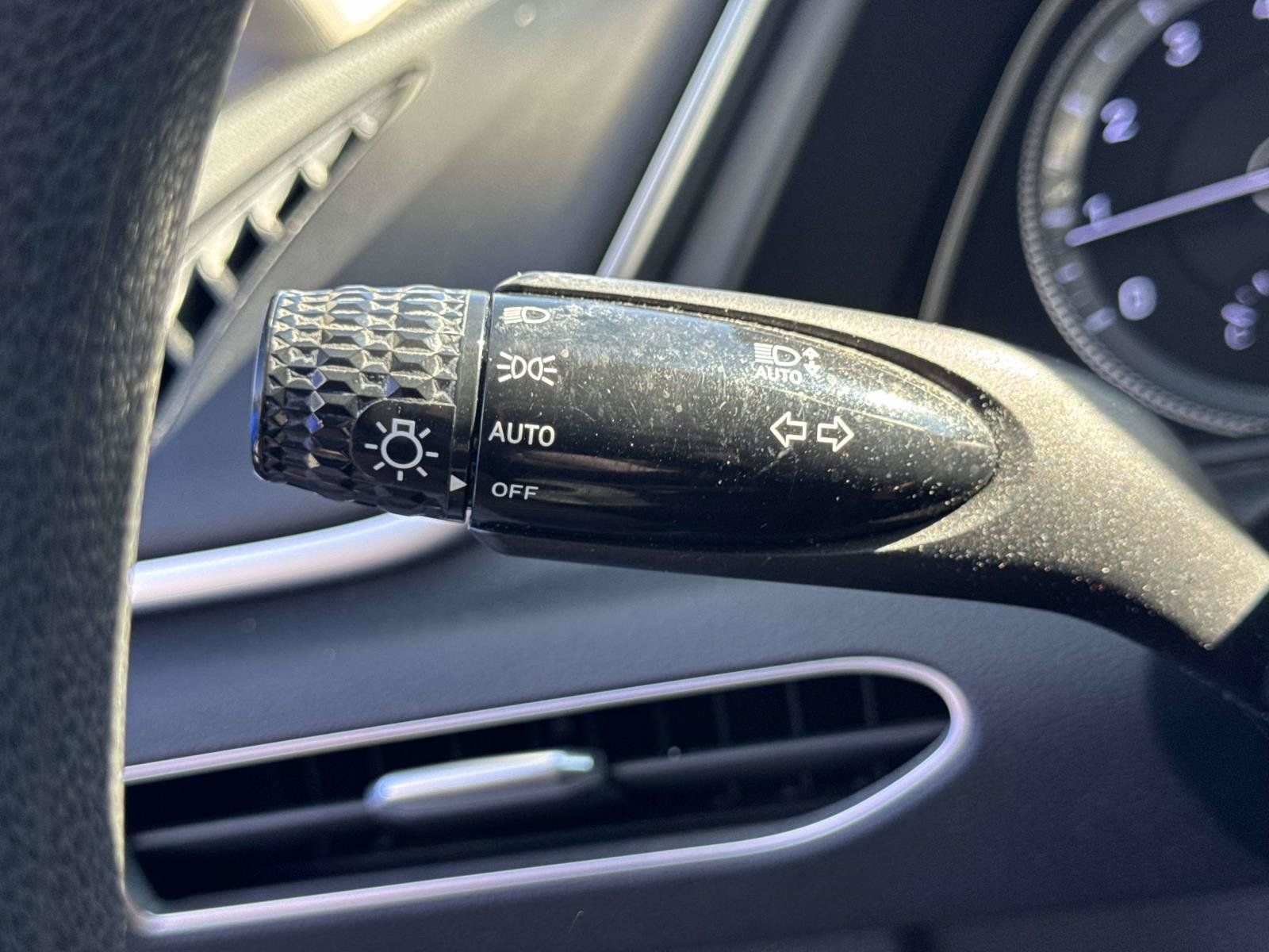 Used 2021 Hyundai Sonata SE w/ Winter Weather Package FWD image 17