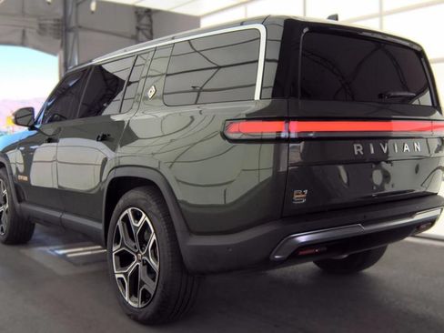 Used 2024 Rivian R1S Adventure AWD/4WD image 3
