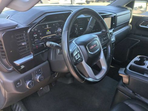 Used 2024 GMC Sierra 1500 SLT image 10