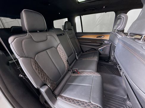 Used 2022 Jeep Grand Cherokee L Summit AWD/4WD image 28