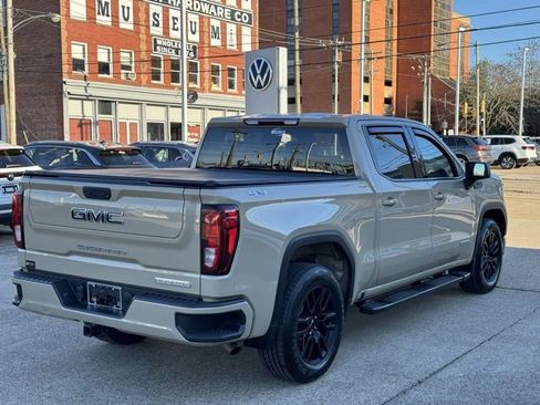 Used 2022 GMC Sierra 1500 Elevation w/ LPO, Elevation Black Package image 5