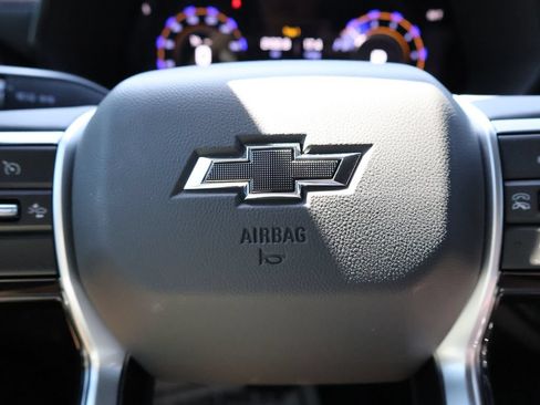 Used 2026 Chevrolet Colorado Z71 w/ Midnight Edition AWD/4WD image 25