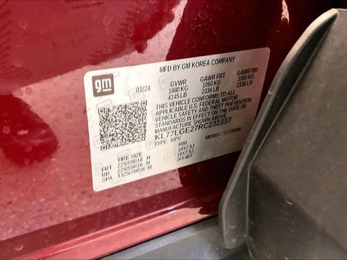 Used 2024 Chevrolet Trax RS FWD image 21