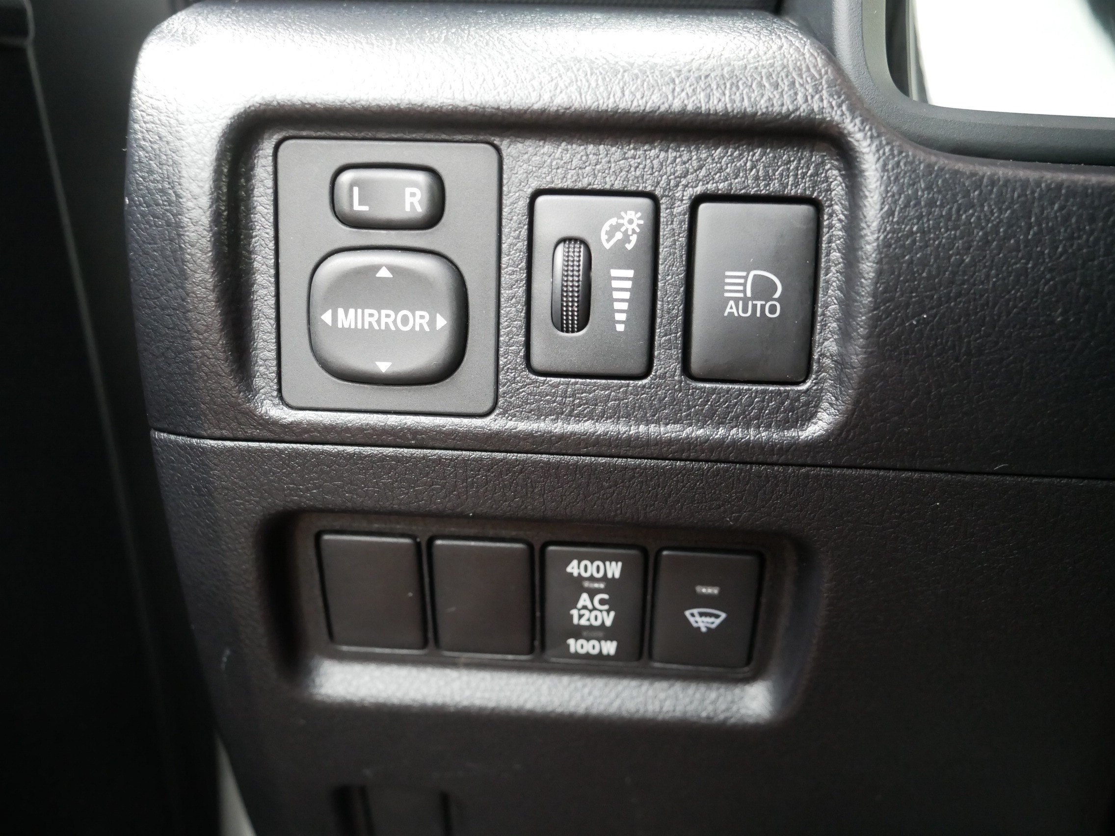 Used 2023 Toyota 4Runner SR5 AWD/4WD image 26
