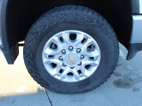 Used 2023 Chevrolet Silverado 2500 LT w/ Convenience Package image 41