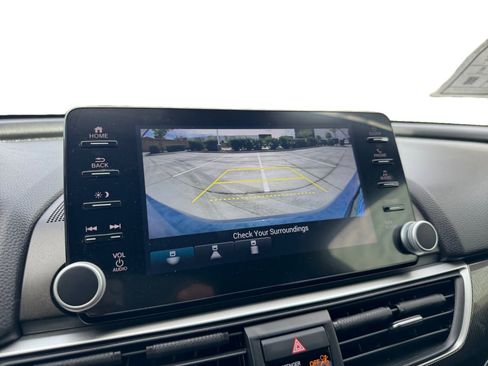 Used 2022 Honda Accord Sport image 13