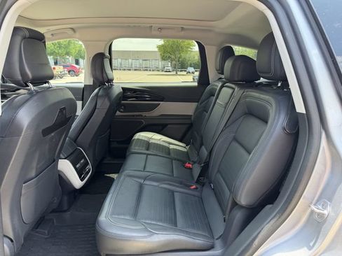 Used 2024 Lincoln Nautilus Reserve w/ Equipment Group 202A AWD/4WD image 28