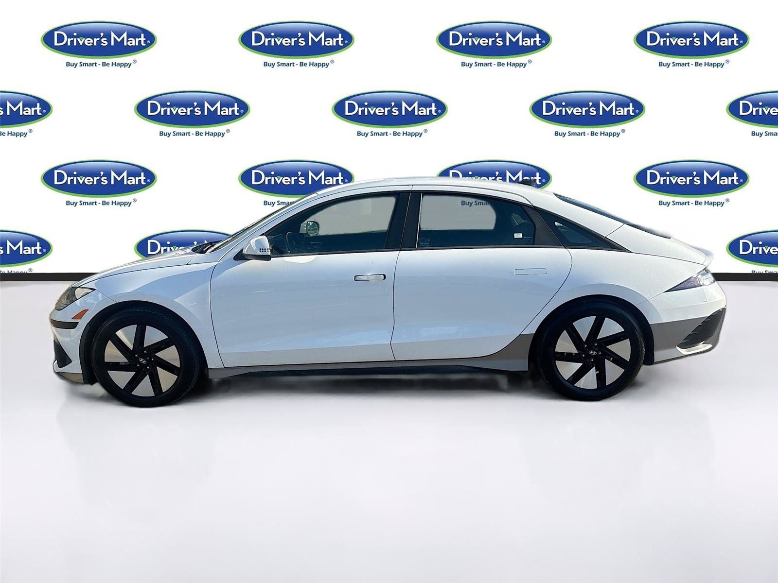Used 2023 Hyundai Ioniq 6 SE RWD image 4