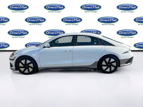 Used 2023 Hyundai Ioniq 6 SE RWD image 4