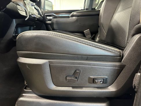 Used 2024 RAM 2500 Laramie w/ Safety Group AWD/4WD image 17