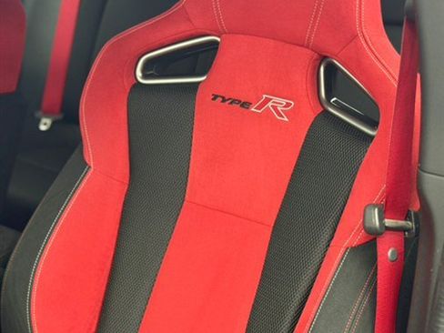 Used 2019 Honda Civic Type R image 25