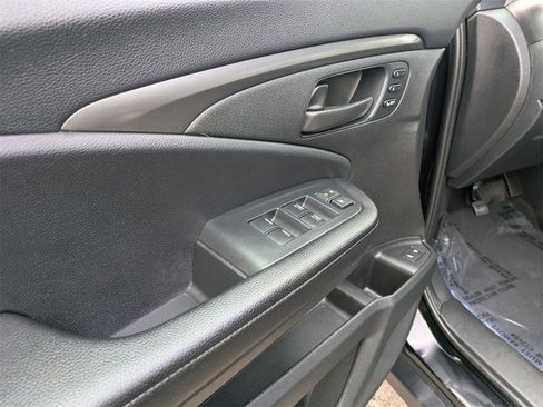 Used 2024 Honda Passport EX-L image 13