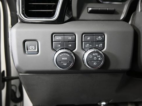 Used 2025 GMC Sierra 1500 Denali Ultimate AWD/4WD image 24