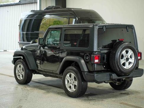 Used 2020 Jeep Wrangler Sport AWD/4WD image 7