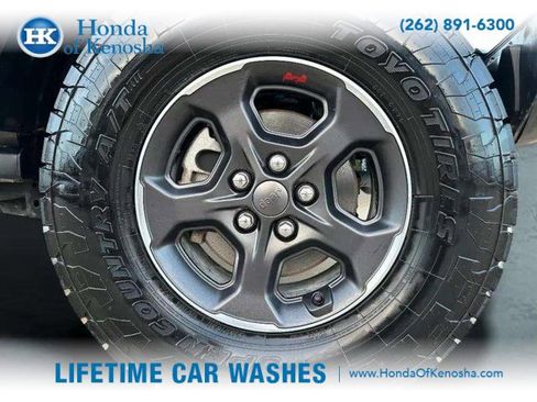 Used 2023 Jeep Gladiator Rubicon w/ Cold Weather Group image 31