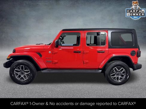 Used 2024 Jeep Wrangler Unlimited Sahara w/ Technology Group AWD/4WD image 3