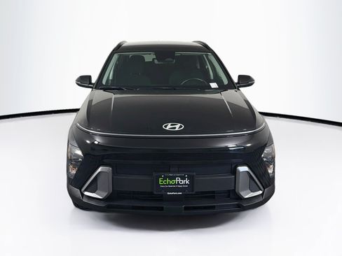 Used 2025 Hyundai Kona SEL AWD/4WD image 2