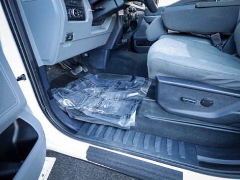 Used 2024 Ford F250 XLT w/ FX4 Off-Road Package image 14