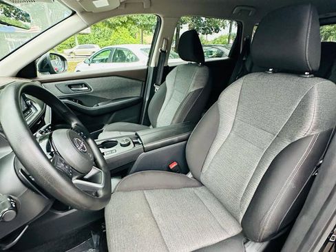 Used 2022 Nissan Rogue SV image 27