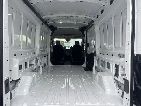 New 2026 Ford Transit 250 148 Medium Roof w/ Exterior Upgrade Package image 10
