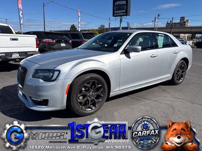 Used 2022 Chrysler 300 Touring L