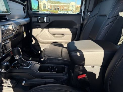 New 2025 Jeep Wrangler Sport S image 26