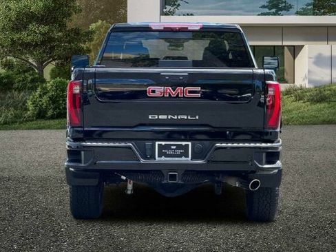 Used 2024 GMC Sierra 2500 Denali w/ Technology Package AWD/4WD image 5