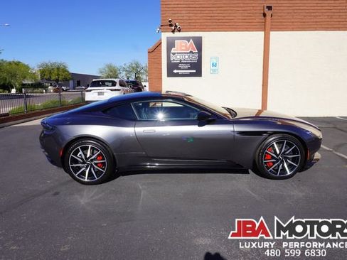 Used 2020 Aston Martin DB11 Coupe image 59