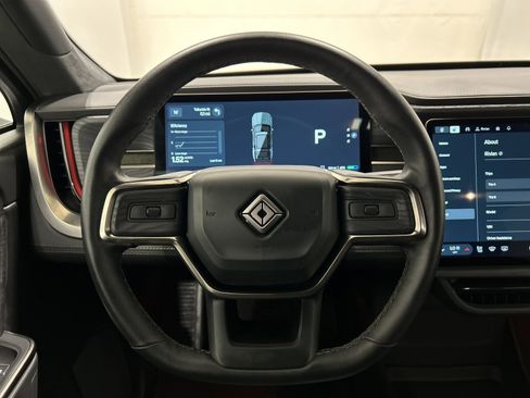Used 2025 Rivian R1S Adventure AWD/4WD image 28