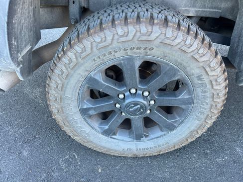 Used 2021 RAM 2500 Laramie w/ Night Edition AWD/4WD image 14