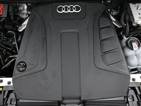 Used 2023 Audi Q7 2.0T Premium Plus w/ Premium Plus Package AWD/4WD image 28