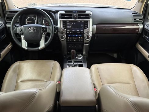 Used 2022 Toyota 4Runner Limited AWD/4WD image 10