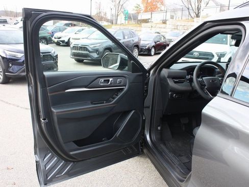 New 2026 Ford Explorer Tremor w/ Tremor Convenience Package image 12