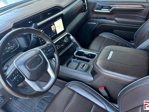 Used 2024 GMC Sierra 3500 Denali w/ Denali Reserve Package AWD/4WD image 10