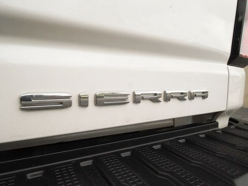 Used 2025 GMC Sierra 2500 Denali w/ Denali Reserve Package AWD/4WD image 42