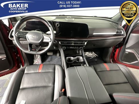 Certified 2024 Chevrolet Traverse RS image 21