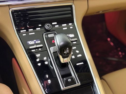 Used 2022 Porsche Panamera 4 w/ Premium Package AWD/4WD image 16