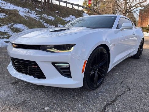 Used 2017 Chevrolet Camaro SS image 34